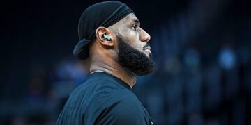 Леброн Джеймс назвал двух людей, на которых он ориентируется