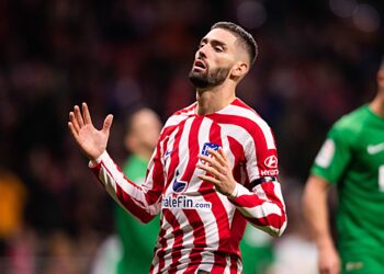 Карраско попросил «Атлетико» отпустить его в «Барселону»