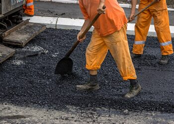 В России будут чаще ремонтировать дороги старым асфальтом