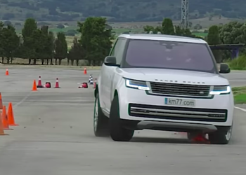 Новый Range Rover с треском провалил «лосиный тест»