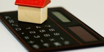 ЦБ РФ: Россияне стали рекордно долго выплачивать ипотеку