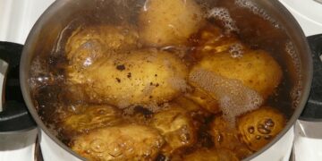 Доктор Мясников рассказал о простом «антипохмельном» блюде