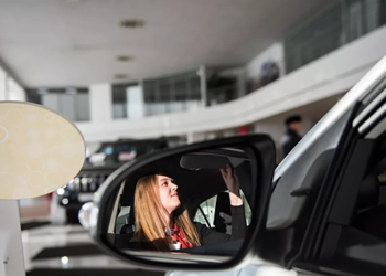 Россиянам раскрыли оптимальный вариант покупки машины