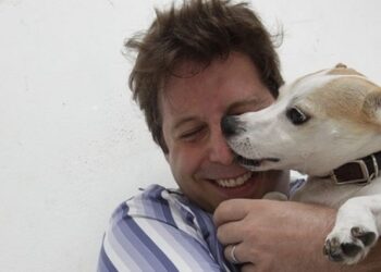 Кинолог рассказал, возможна ли дружба человека и собаки