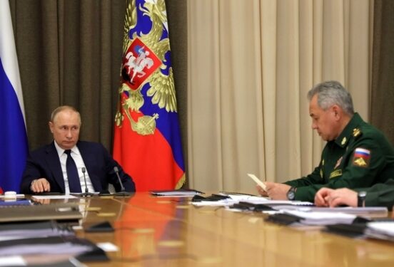 Путин поручил Шойгу ввести режим прекращения огня