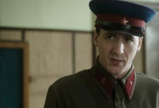 В список иностранных агентов включили актера Артура Смольянинова и журналиста Артемия Троицкого