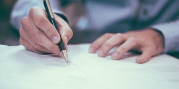 Верховный суд РФ запретил руководителям компаний назначать себе премии