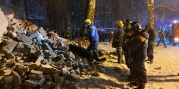 Число погибших при взрыве газа в Новосибирске увеличилось