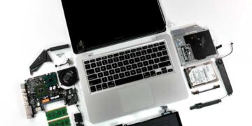 Какие причины поломок MacBook чаще всего бывают
