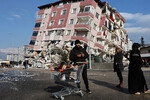 После Турции землетрясения прокатились по всей планете: есть ли между ними связь 