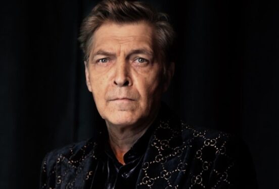 Суд заочно приговорил журналиста Невзорова к восьми годам колонии