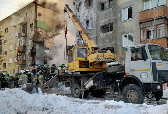 В Новосибирске взорвался газ в пятиэтажке, есть погибшие