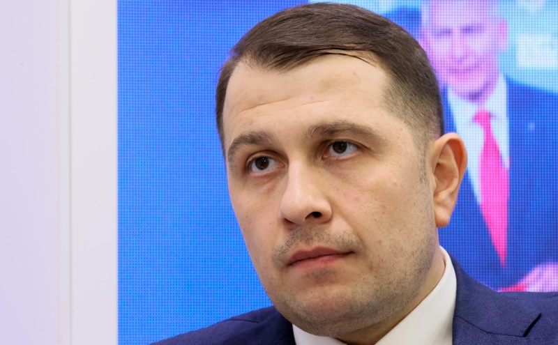 
                    Минфин оценил зависимость курса рубля от бюджетного правила

                