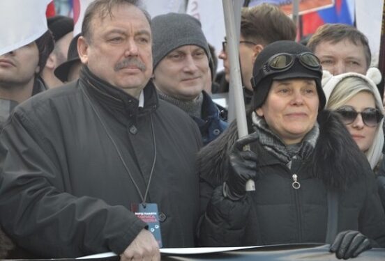 Минюст признал иноагентами экономиста Сергея Гуриева и экс-депутата Геннадия Гудкова