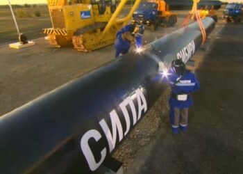 Российская нефть утечет с «потолка» на восток