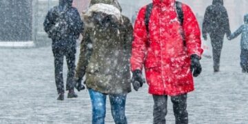 Синоптики предупредили россиян о сильном снеге в начале недели