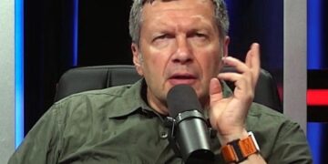 Телеведущий Соловьев попал под обстрел под Угледаром