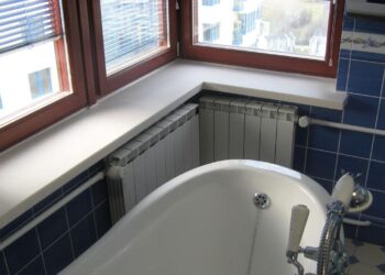 В чем особенность подоконников из искусственного камня?