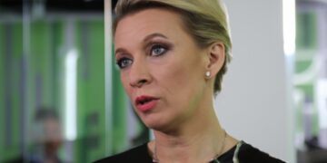 МИД РФ пообещал Польше «жесткий ответ» на захват школы