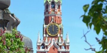 Немецкие СМИ сообщили о высылке 34 из приблизительно 90 работающих в Москве германских дипломатов