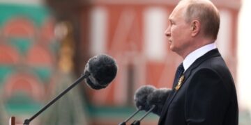 Власти РФ не приглашали иностранных гостей на парад 9 мая в этом году