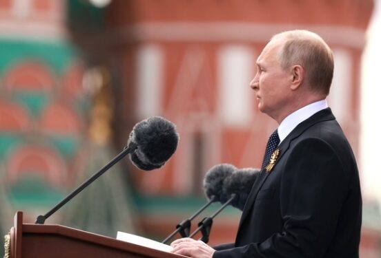 Власти РФ не приглашали иностранных гостей на парад 9 мая в этом году