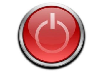 Бывшего советника офиса Зеленского Арестовича и актера Смольянинова в России внесли в список экстремистов