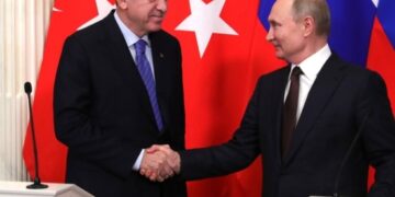 Путин, поздравляя Эрдогана с победой на выборах, заявил о готовности продолжать сотрудничество