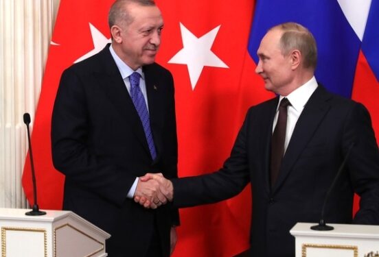 Путин, поздравляя Эрдогана с победой на выборах, заявил о готовности продолжать сотрудничество