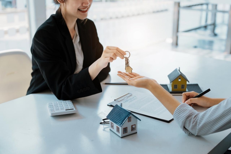 Риски покупки ипотечной квартиры: как не остаться без денег и жилья