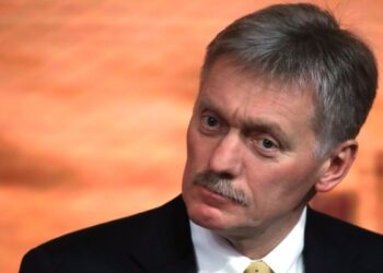 «Русские не ведут войну»: Песков объяснил медленные действия России на Украине