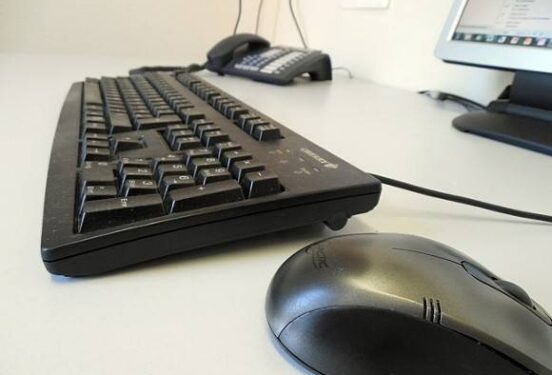 В Минцифры призвали отрегулировать сферу блогеров