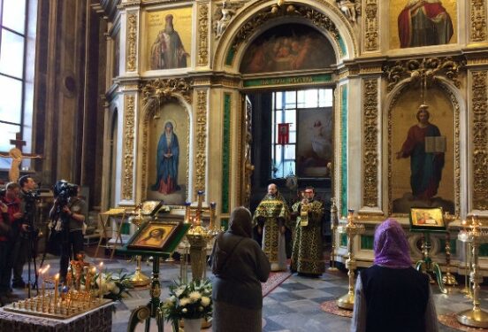 В России утверждена молитва для поиска работы