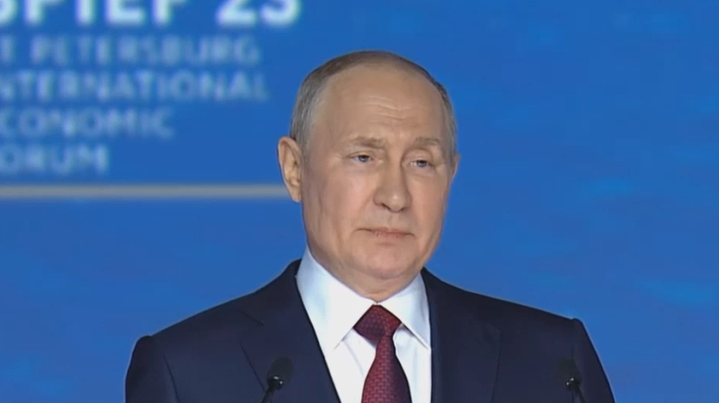 
                    «Где родился — там и пригодился»: главные заявления Путина на ПМЭФ-2023

                