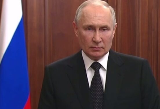 Путин выступил с обращением к россиянам