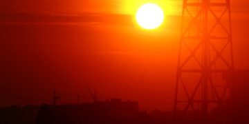 Регионы центральной части России предупредили об «опасном солнце»