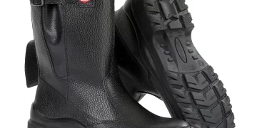 Какой должна быть рабочая обувь