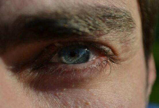 Невролог раскрыла симптом болезни Альцгеймера, возникающий во время вождения