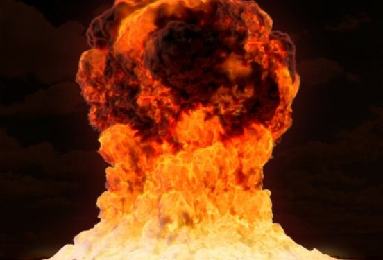 В Крыму произошел взрыв на складе боеприпасов, приостановлено движение поездов