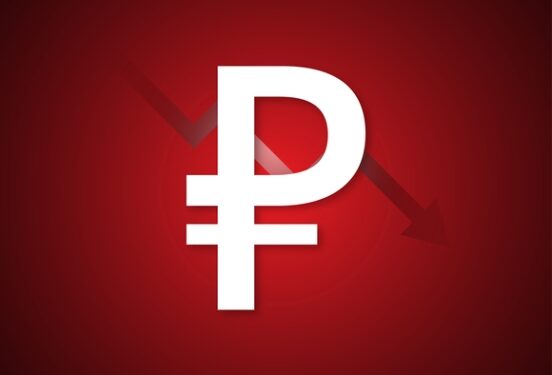 Центробанк повысил ключевую ставку до 12%, чтобы поддержать рубль