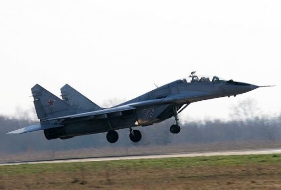 Истребитель МиГ-29 был поднят в воздух из-за приближения к границе РФ норвежского самолета