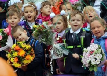 Росстат подсчитал, сколько стоит собрать ребенка в школу в этом году