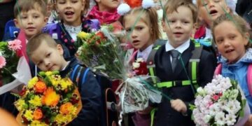 Росстат подсчитал, сколько стоит собрать ребенка в школу в этом году