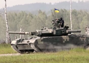 Балицкий сообщил о подбитии второго танка Challenger в Запорожской области