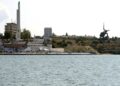 Десять крылатых ракет атаковали морской завод в Севастополе: повреждены два корабля, пострадали 24 человека