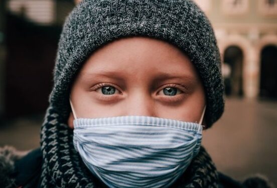 Перечислены главные симптомы нового ковид-штамма «пирола»