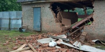 Под обстрел попали деревни под Курском и Брянском, есть пострадавшие