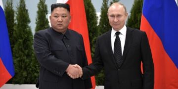 Путин встретился с Ким Чен Ыном на космодроме Восточный (видео)