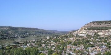 Развозжаев сообщил о падении обломков ракеты в Севастополе