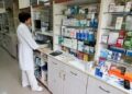 РБК: В российских аптеках за год импортных лекарств стало меньше на 20%